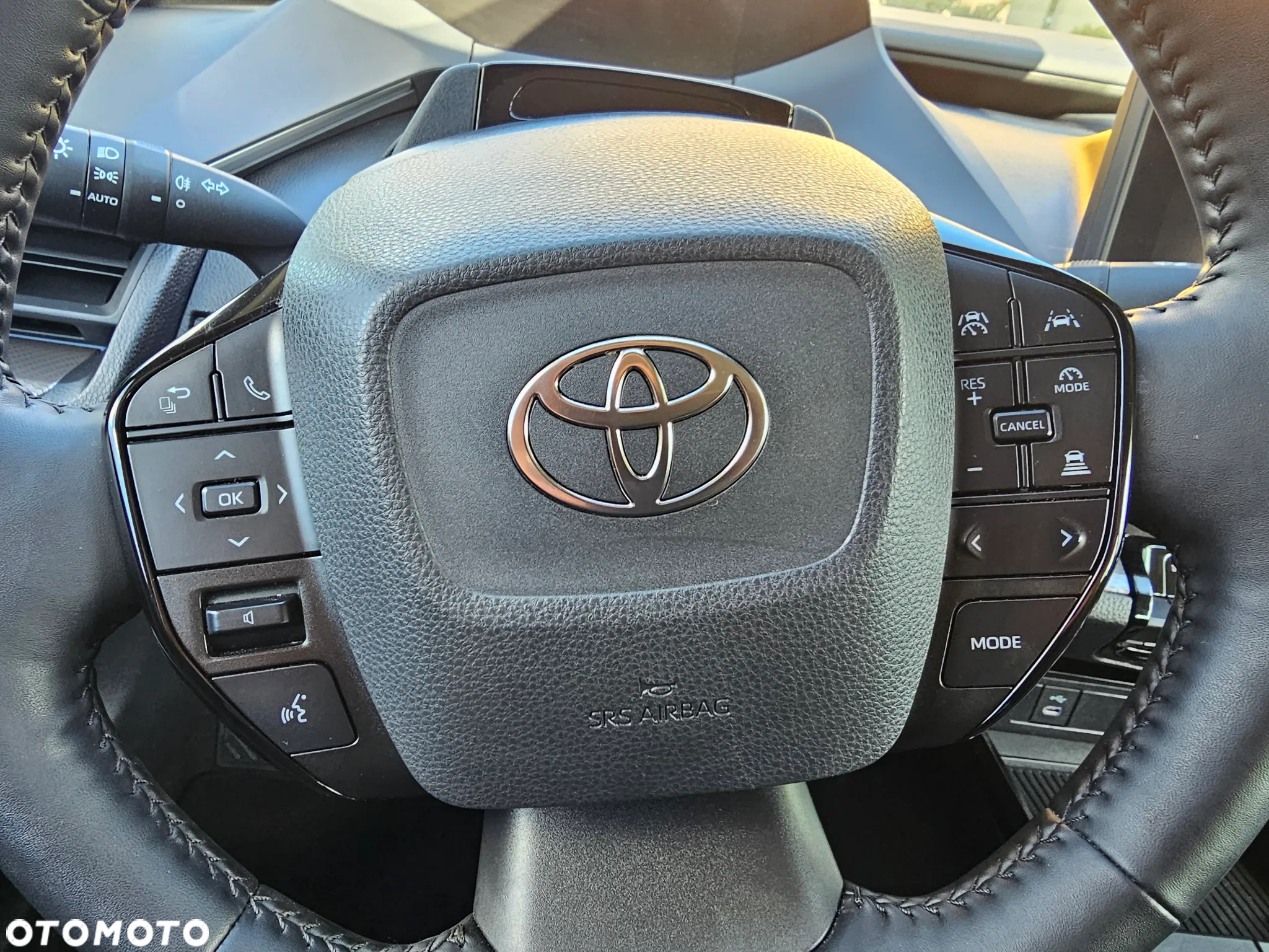Toyota Prius Plug-in 2.0 Hybrid Prestige - 26