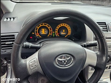 Toyota Corolla 1.6 VVT-i Prestige - 6