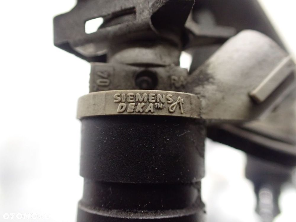 LISTWA WTRYSKOWA MITSUBISHI COLT VI Z30 MR988977 - 9