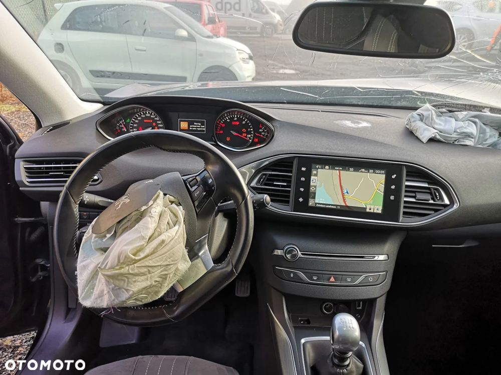 Peugeot 308 BlueHDi FAP 150 Stop & Start Allure - 12