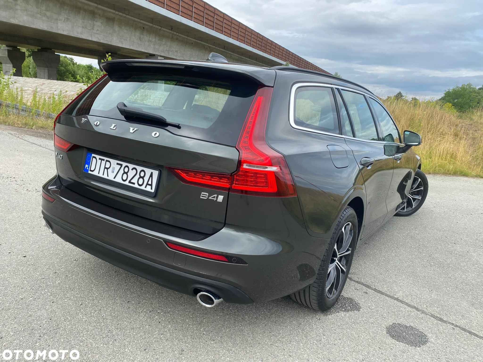 Volvo V60 B4 B Geartronic Momentum Pro - 4
