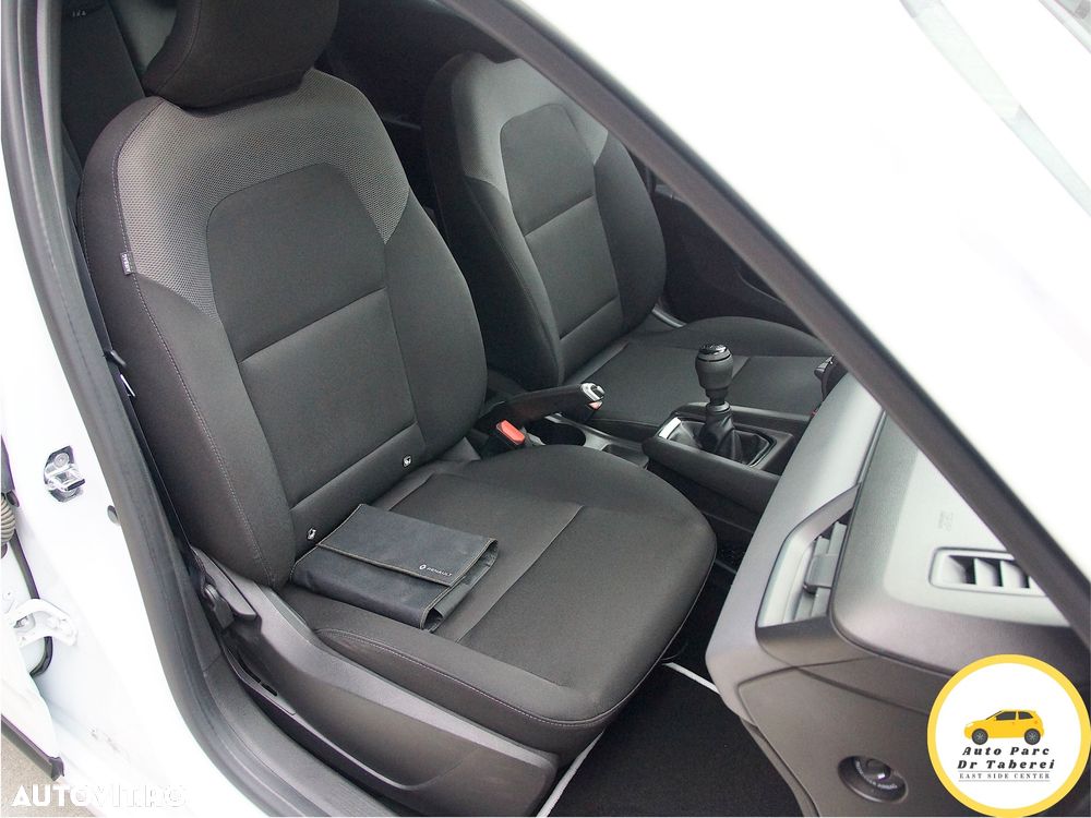 Renault Clio V TCe 90 Evolution - 29