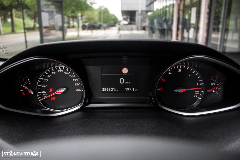 Peugeot 308 SW BlueHDi 130 Stop & Start Active - 15