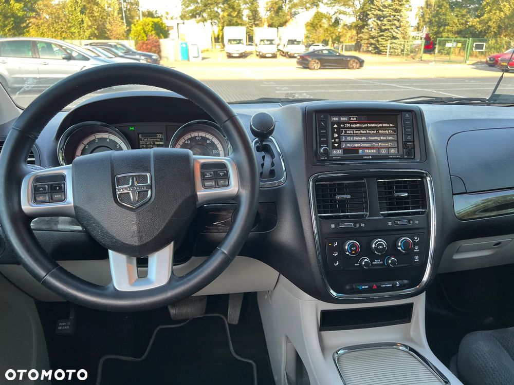 Dodge Grand Caravan 3.6 Express - 12