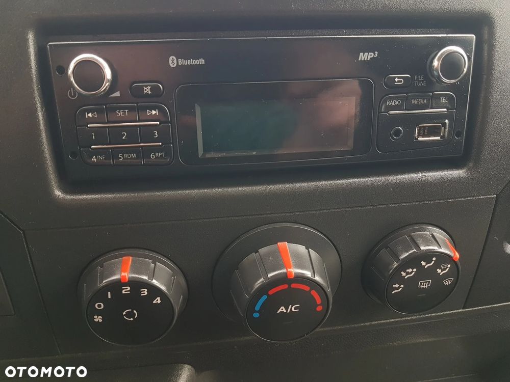 Renault MASTER KONTENER 8EP 4,21x2,23x2,22 KLIMA KRAJOWY MANUAL  6-BIEGÓW - 31