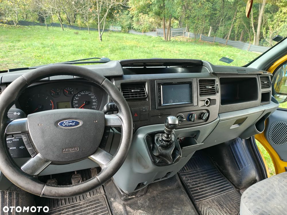 Ford Transit - 16