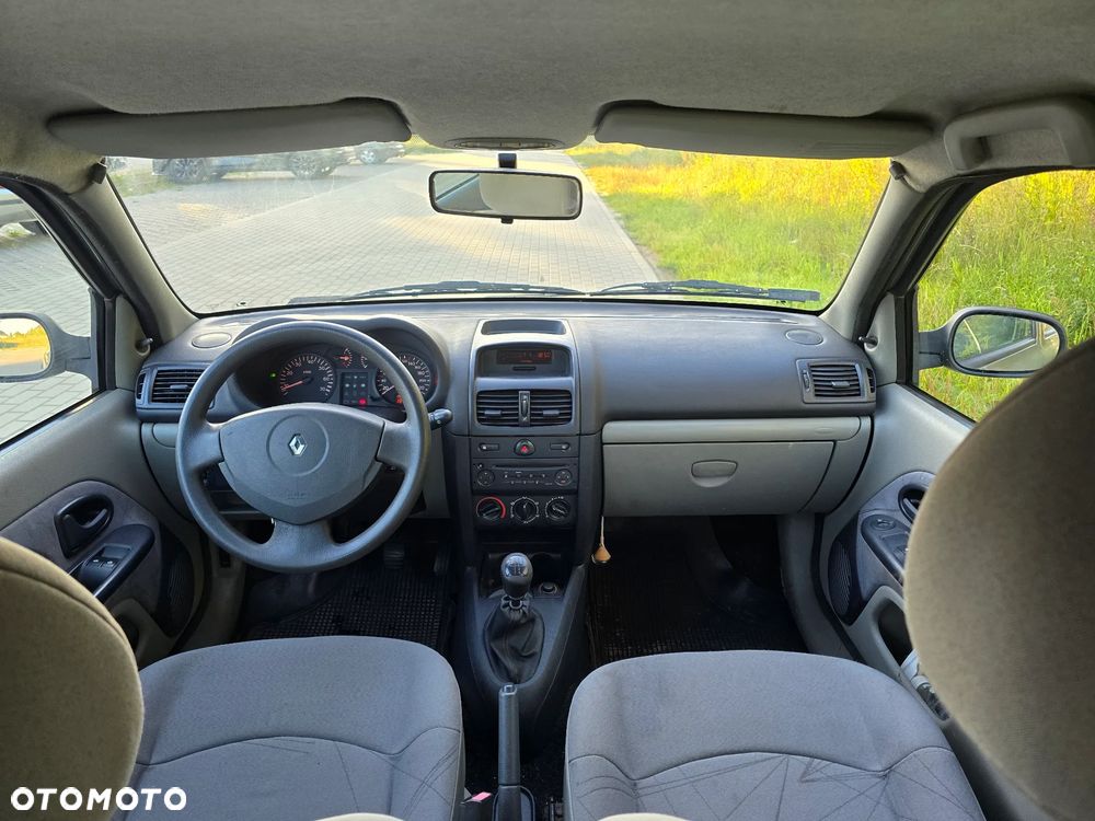 Renault Clio - 2