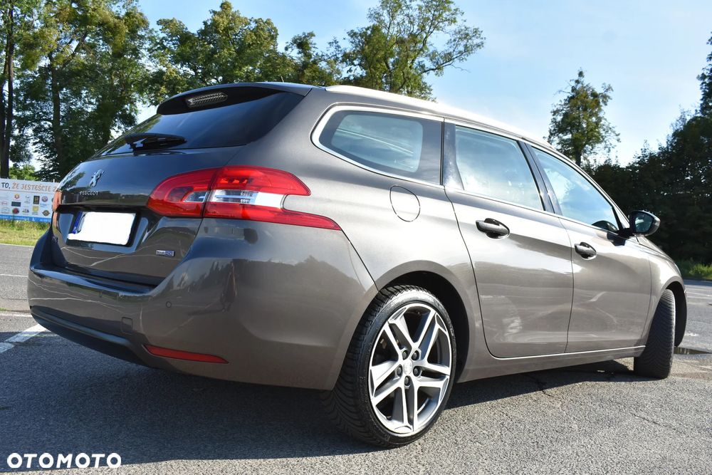 Peugeot 308 2.0 HDi Allure - 4