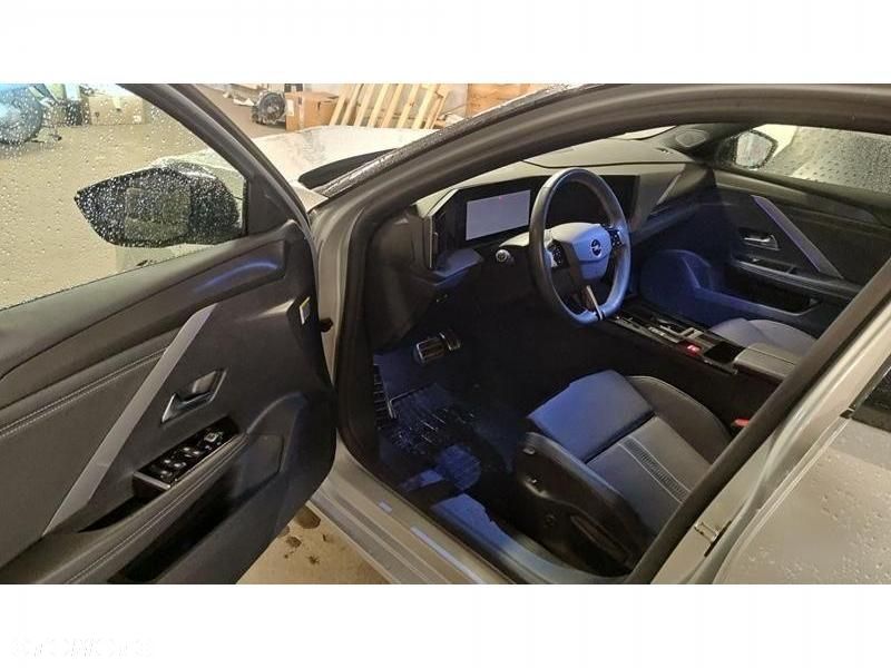 Opel Astra - 11