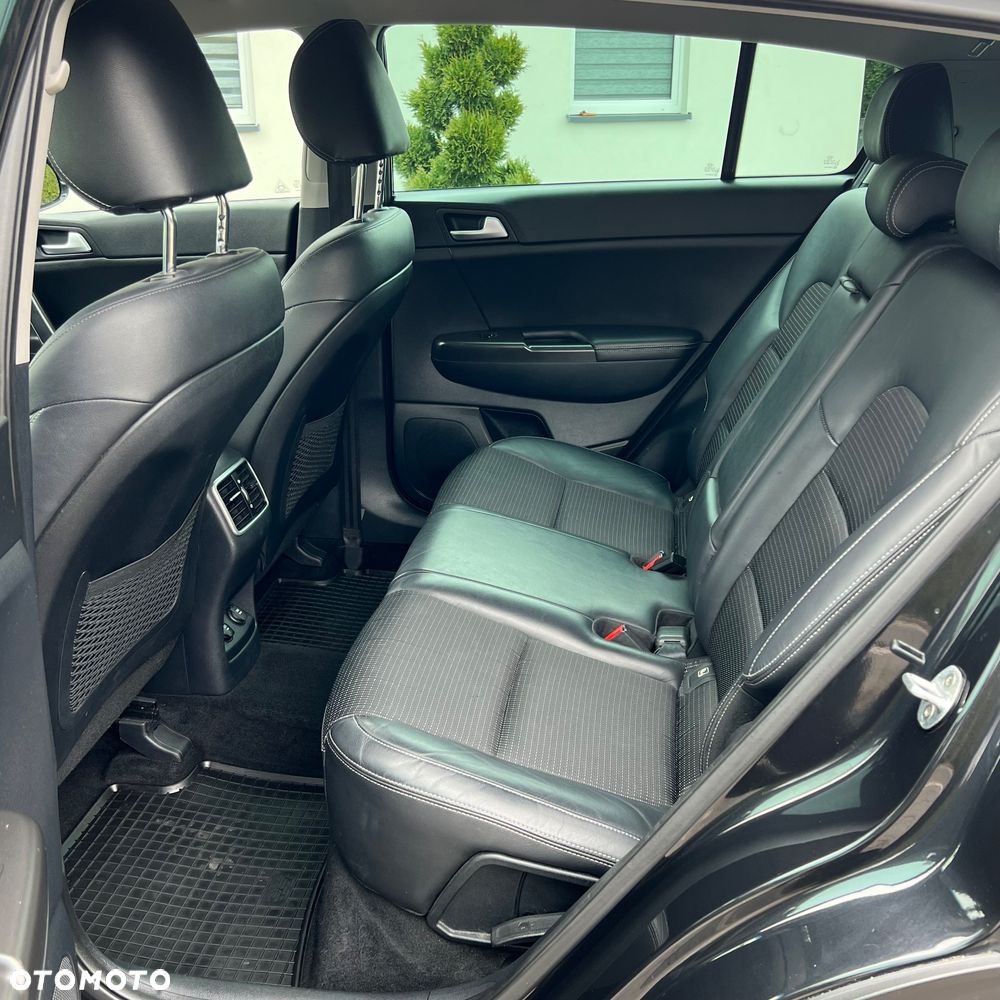 Kia Sportage 1.6 GDI Business Line L 2WD - 24