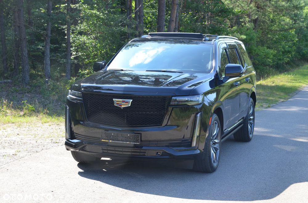 Cadillac Escalade - 8
