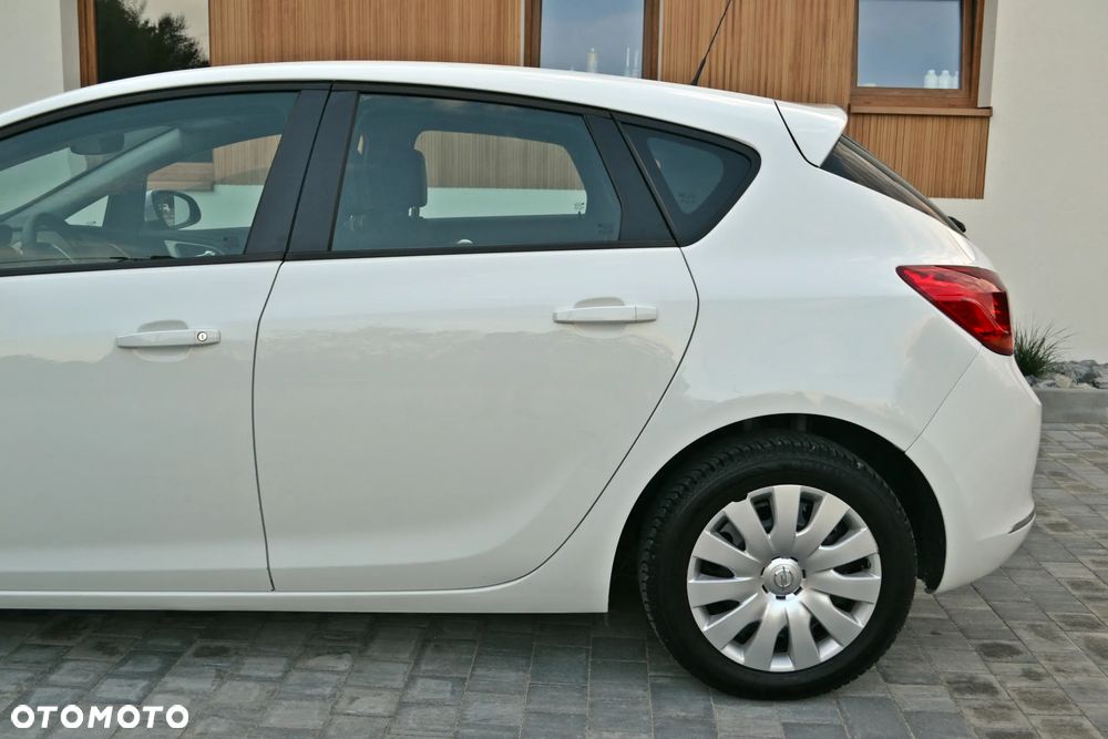 Opel Astra - 8