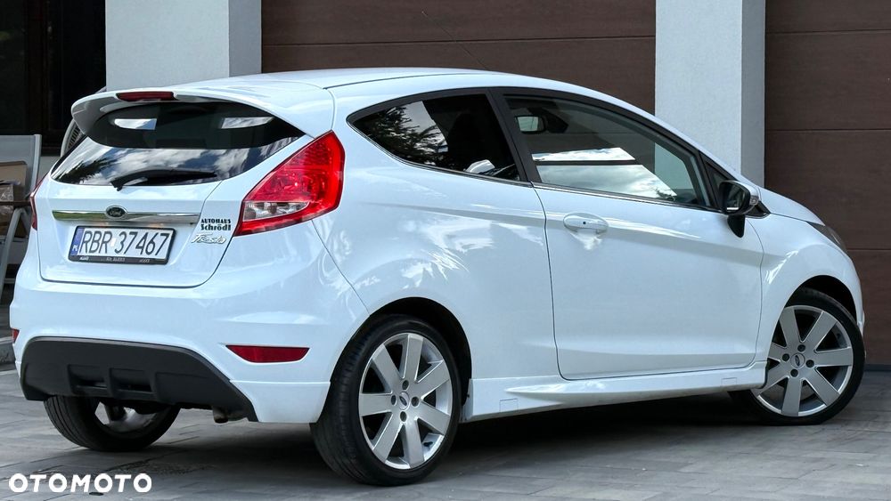 Ford Fiesta - 2