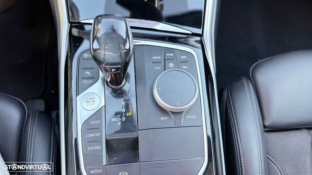 BMW 320 d Ultimate Auto - 14