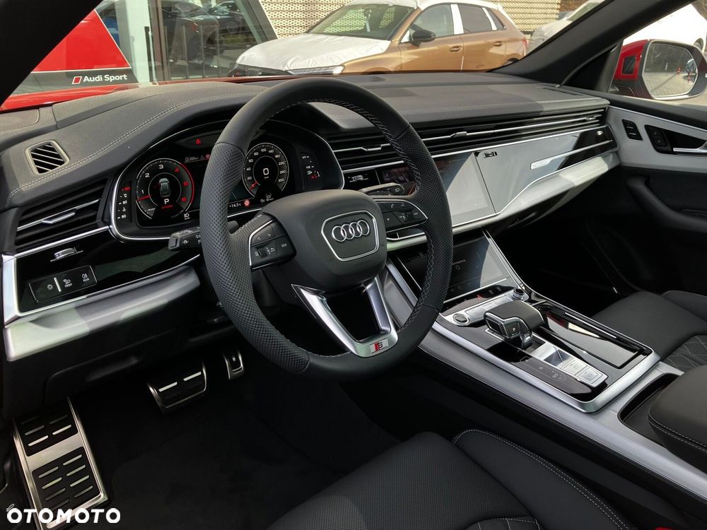 Audi Q8 - 13