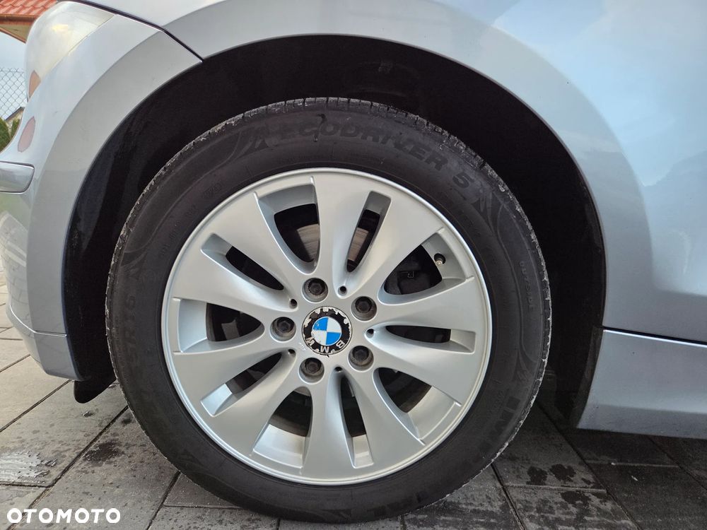 BMW Seria 1 116i - 8