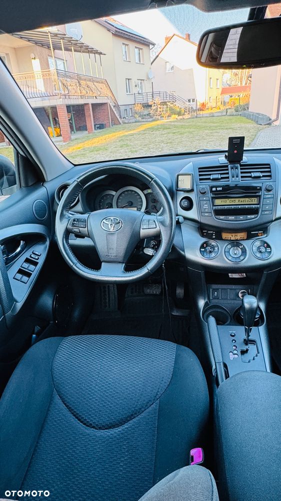 Toyota RAV4 - 14