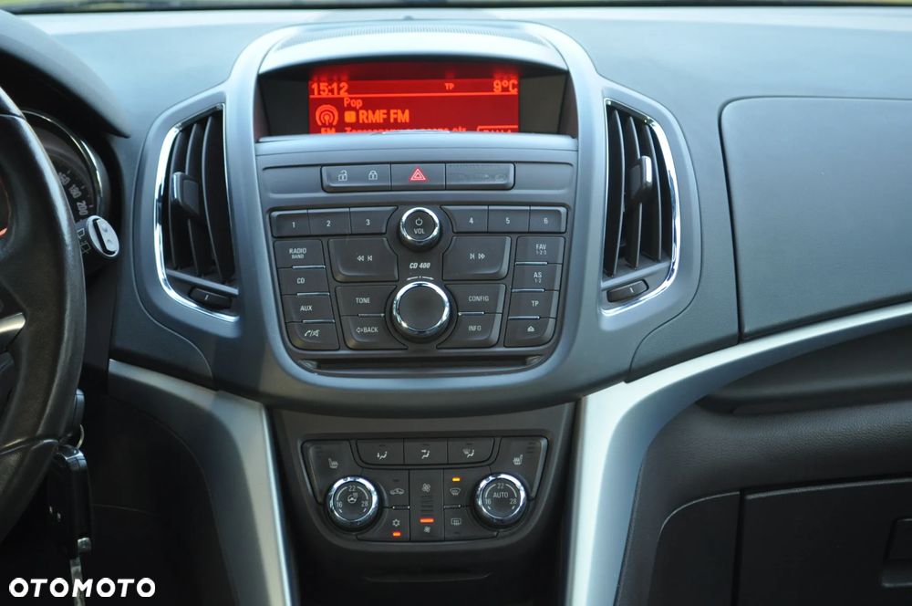 Opel Zafira Tourer 1.4 Turbo Edition - 25