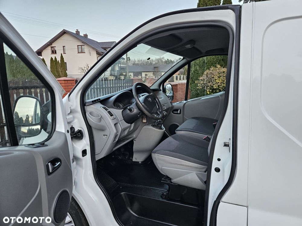 Renault trafic - 9