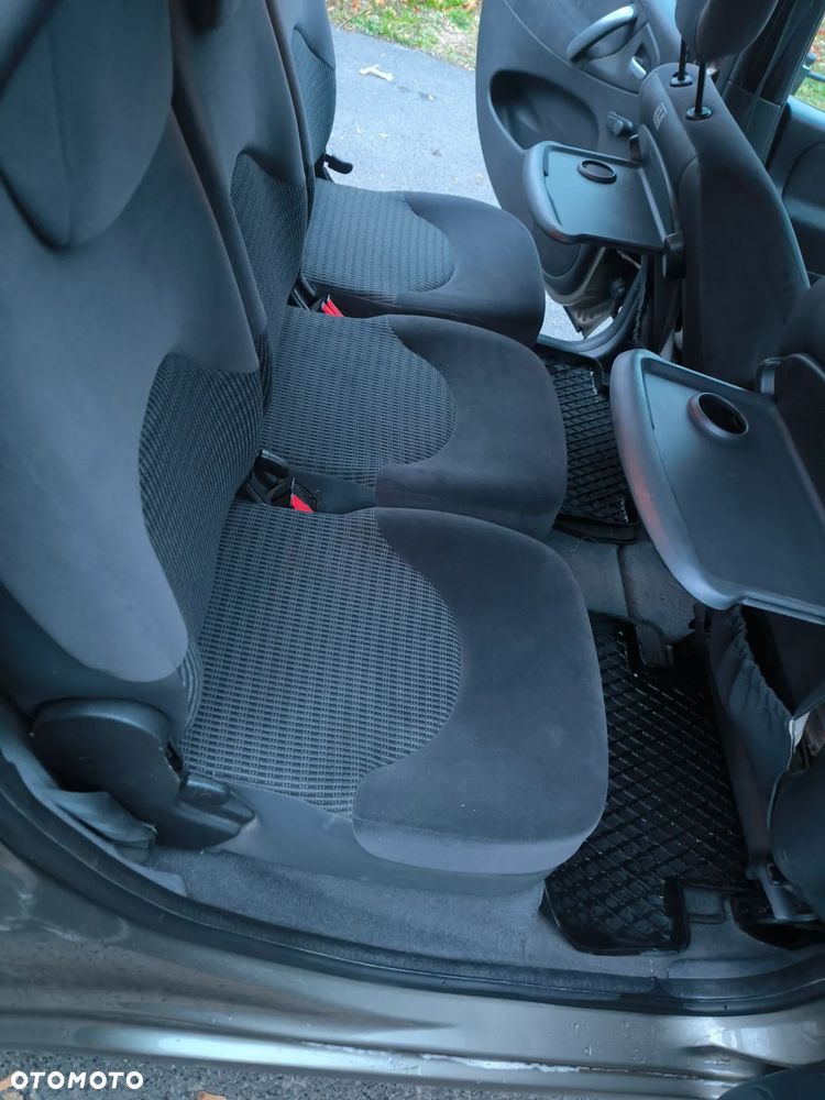 Citroën Xsara Picasso 1.6 HDI Impress - 17