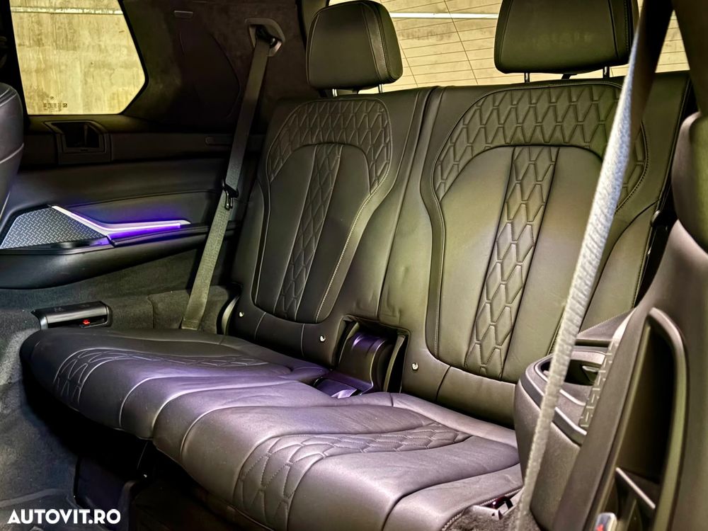 BMW X7 M50i - 13