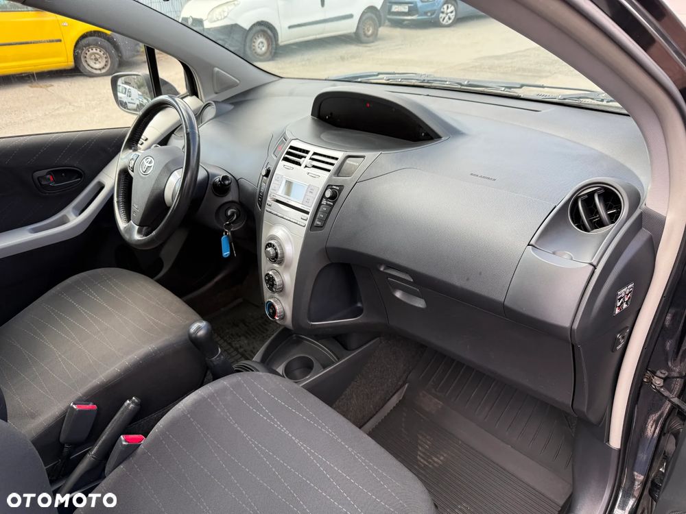 Toyota Yaris 1.0 VVT-i Sol - 21