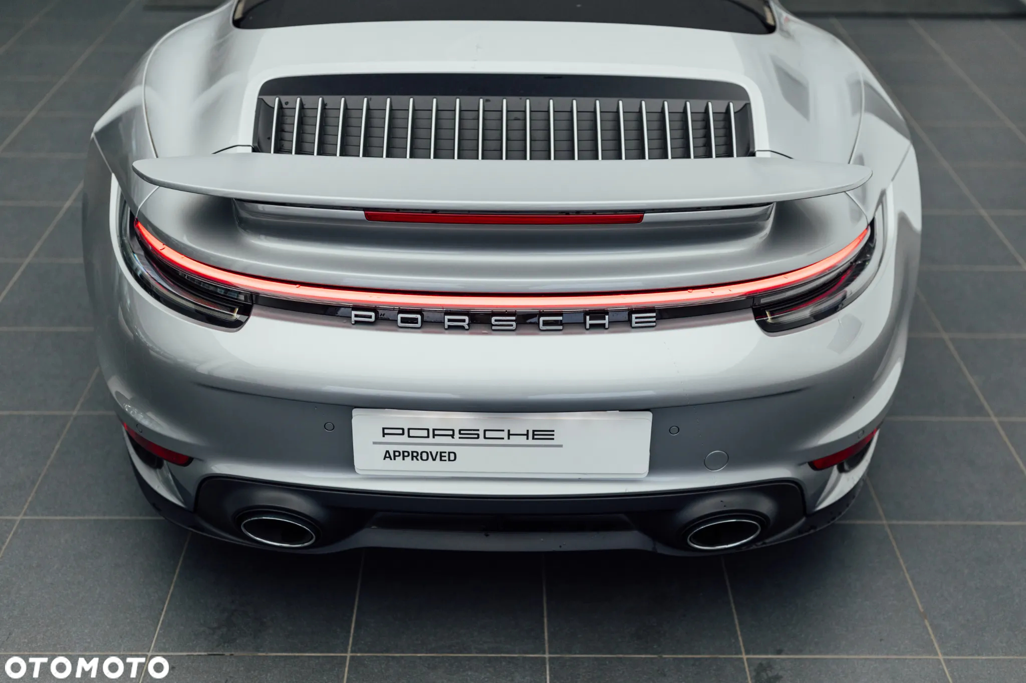 Porsche 911 Carrera Turbo Cabrio - 15