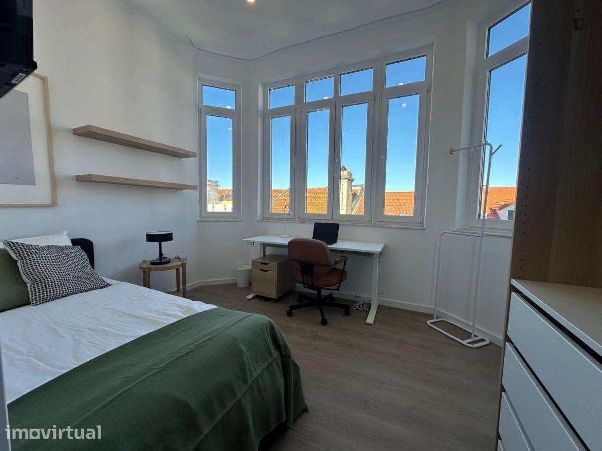 Quarto - localizado em São Sebastião Lisbon - Grande imagem: 3/13