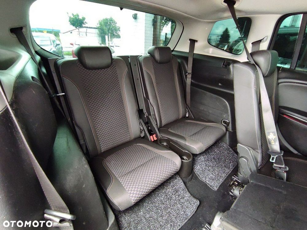 Opel Zafira - 16
