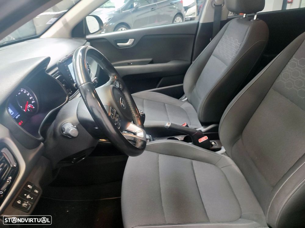 Kia Rio 1.4 CRDi 90 Platinum Edition - 24