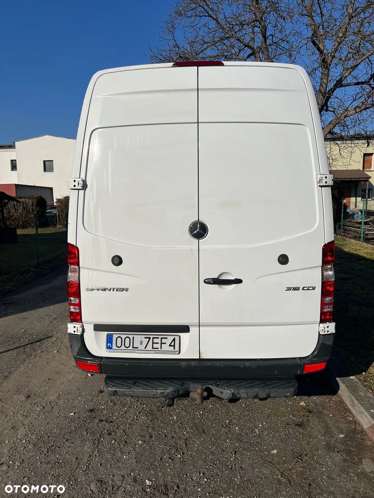 Mercedes-Benz Sprinter - 5