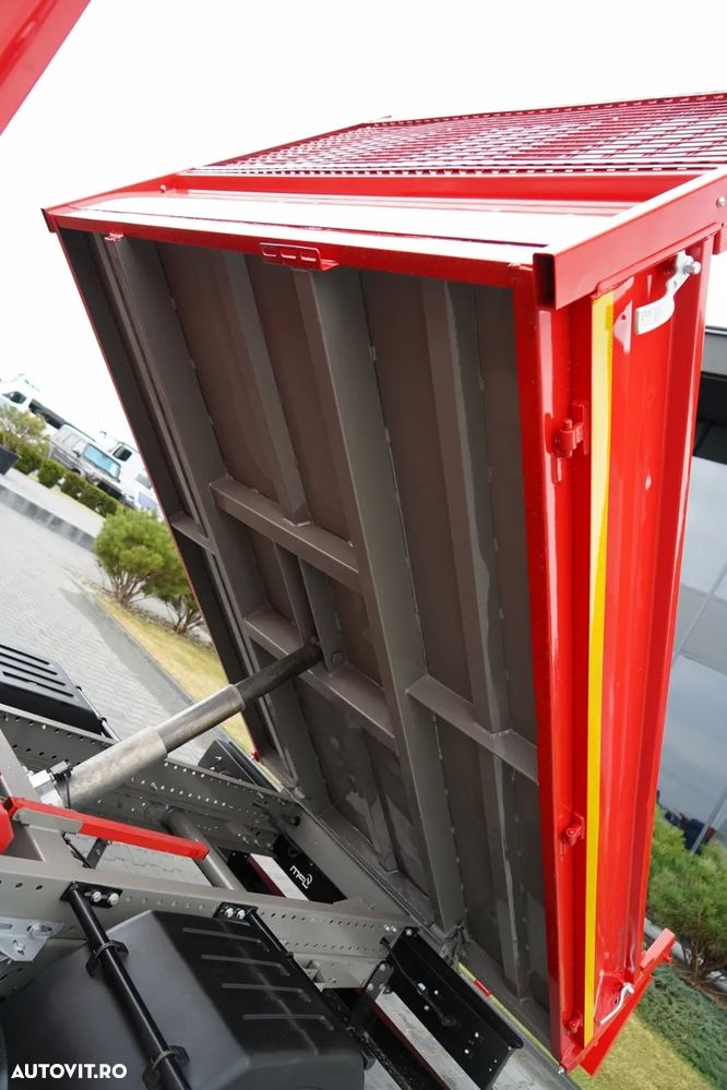 Iveco DAILY 35-130 / BASCULATOR / CU TRACȚIE DUBLA / DOUĂ TRANSPORTURI / MANUAL / 7 LOCURI / - 9