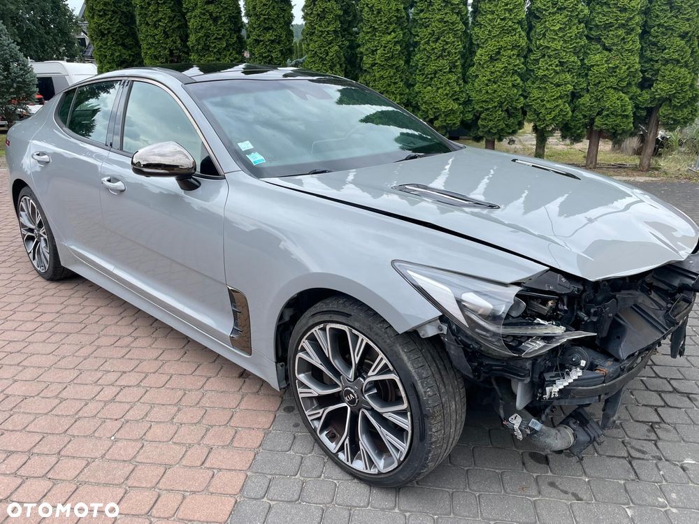 Kia Stinger 2.0 T-GDI GT Line - 1