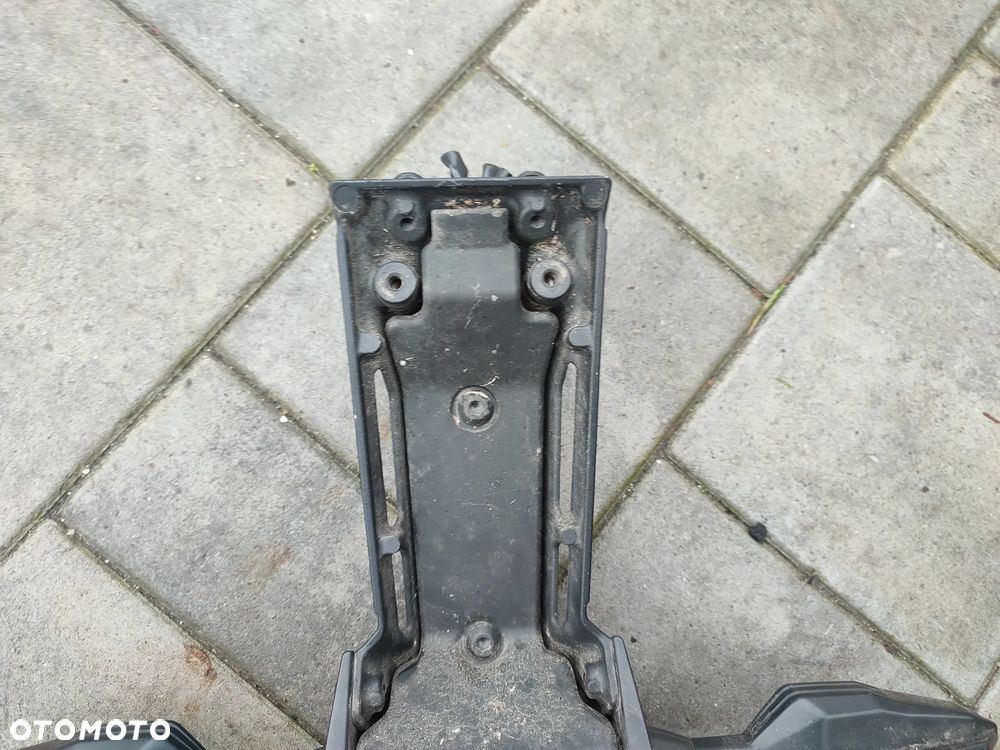 Mocowanie tablicy rejestracyjnej, podświetlanie tablicy, kierunkowskazy, ogon Kawasaki ZX10R ZX-10R - 10