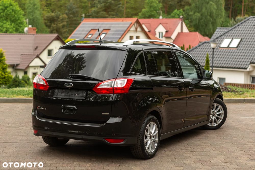 Ford Grand C-MAX - 18