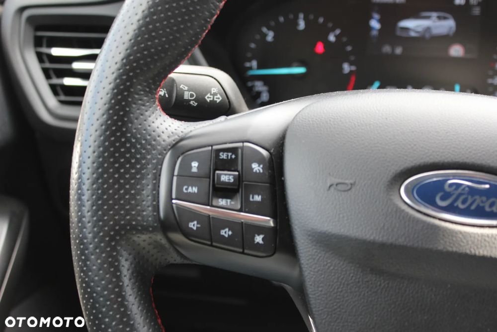Ford Focus 2.0 TDCi ST-Line Red ASS - 24