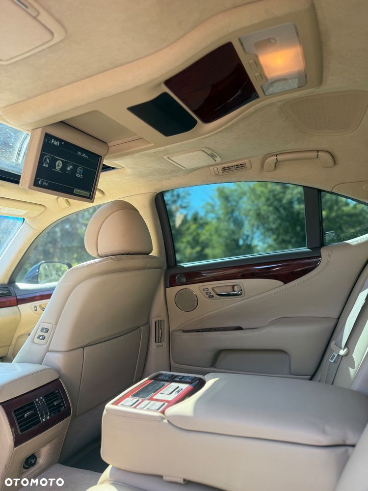 Lexus LS 460 Superior - 17