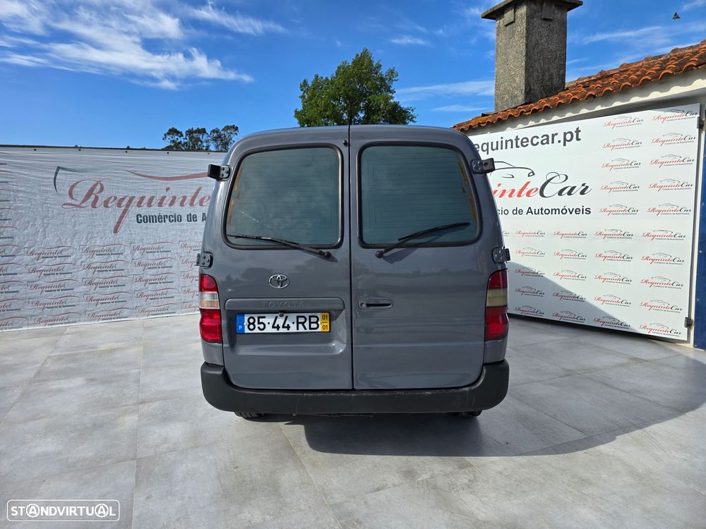 Toyota HiAce 2.4 D LXH12LB - 10