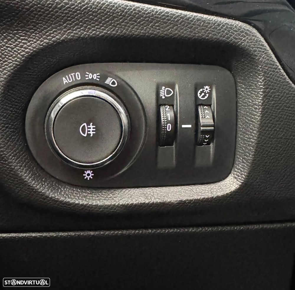 Opel Corsa 1.2 Direct Injection Turbo S&S Ultimate - 13