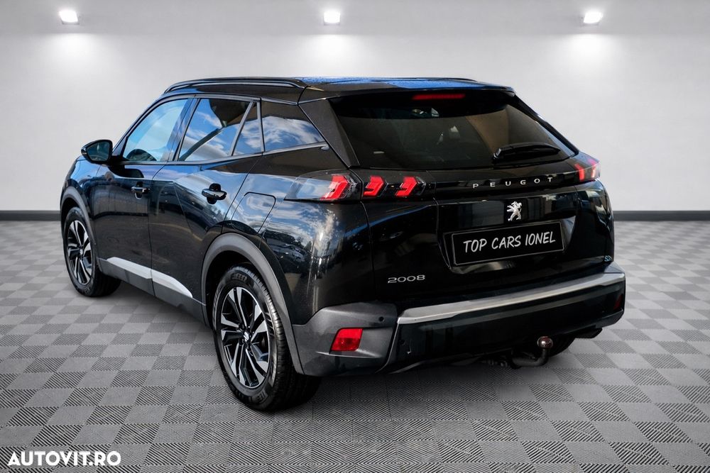 Peugeot 2008 1.5 BlueHDI EAT8 STT Allure Pack - 4