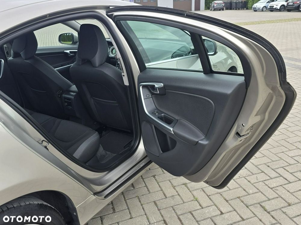 Volvo S60 - 22