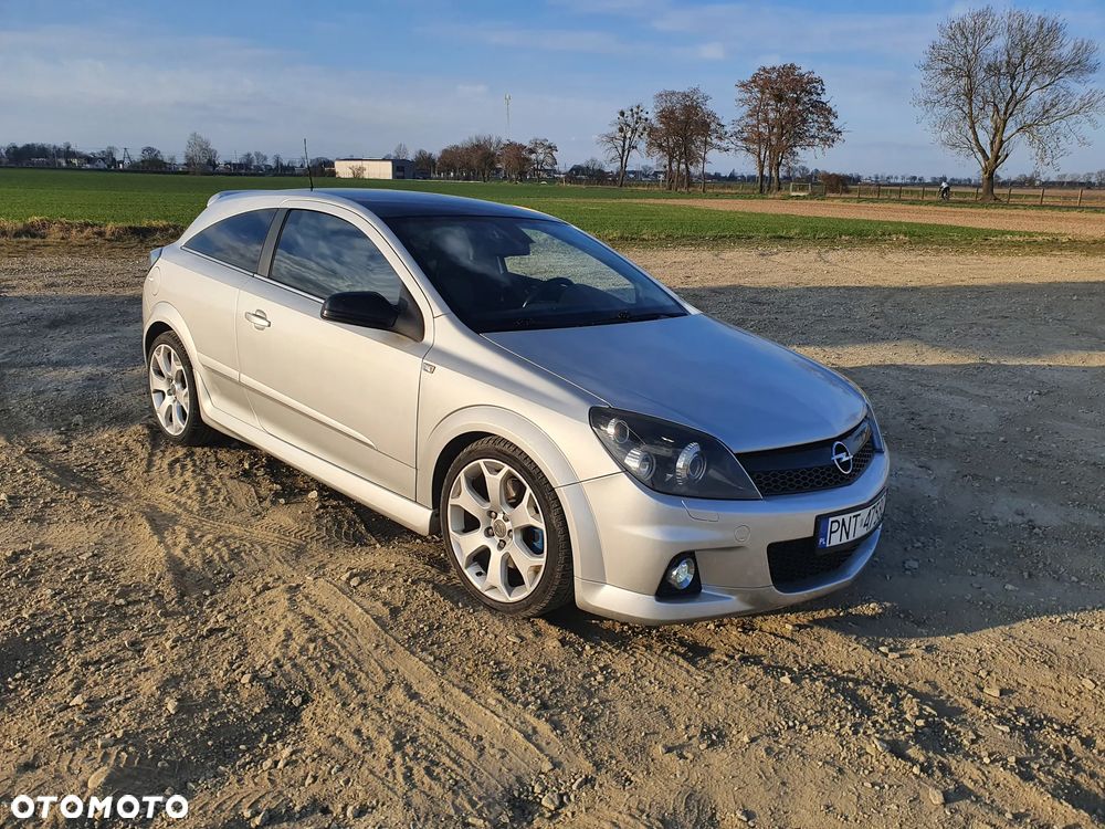 Opel Astra OPC - 4