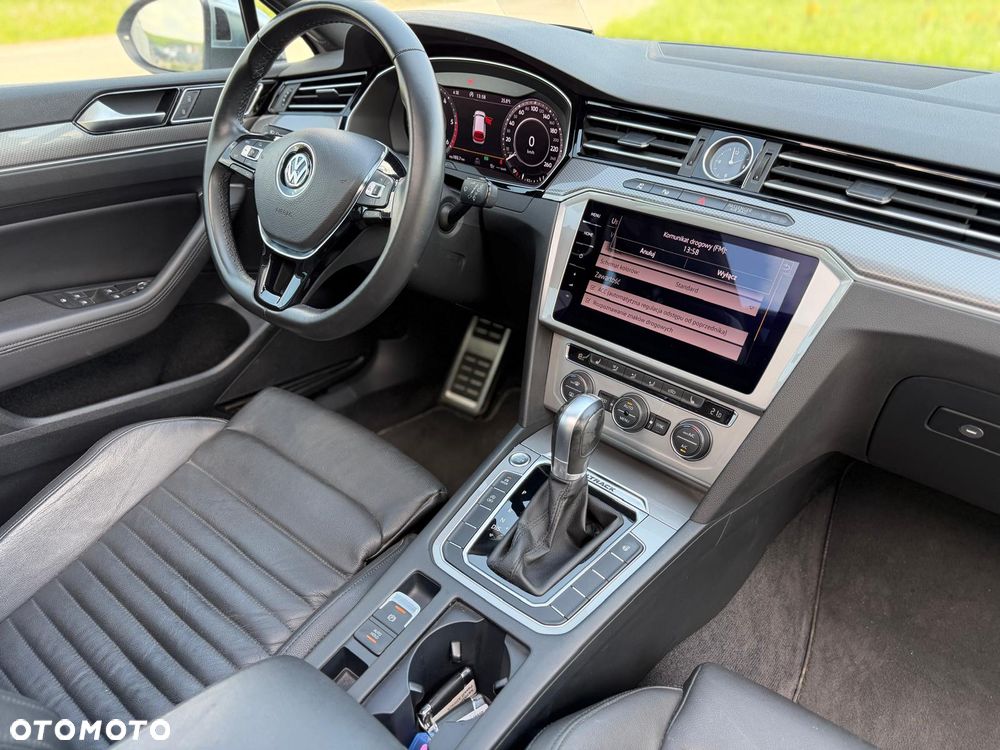 Volkswagen Passat Alltrack 2.0 TDI SCR 4Motion DSG - 32