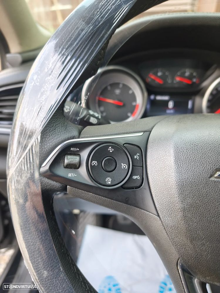 Opel Insignia Sports Tourer - 14