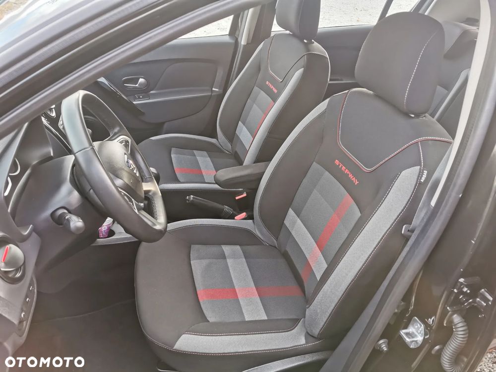 Dacia Sandero Stepway TCe 90 (S&S) Celebration - 13