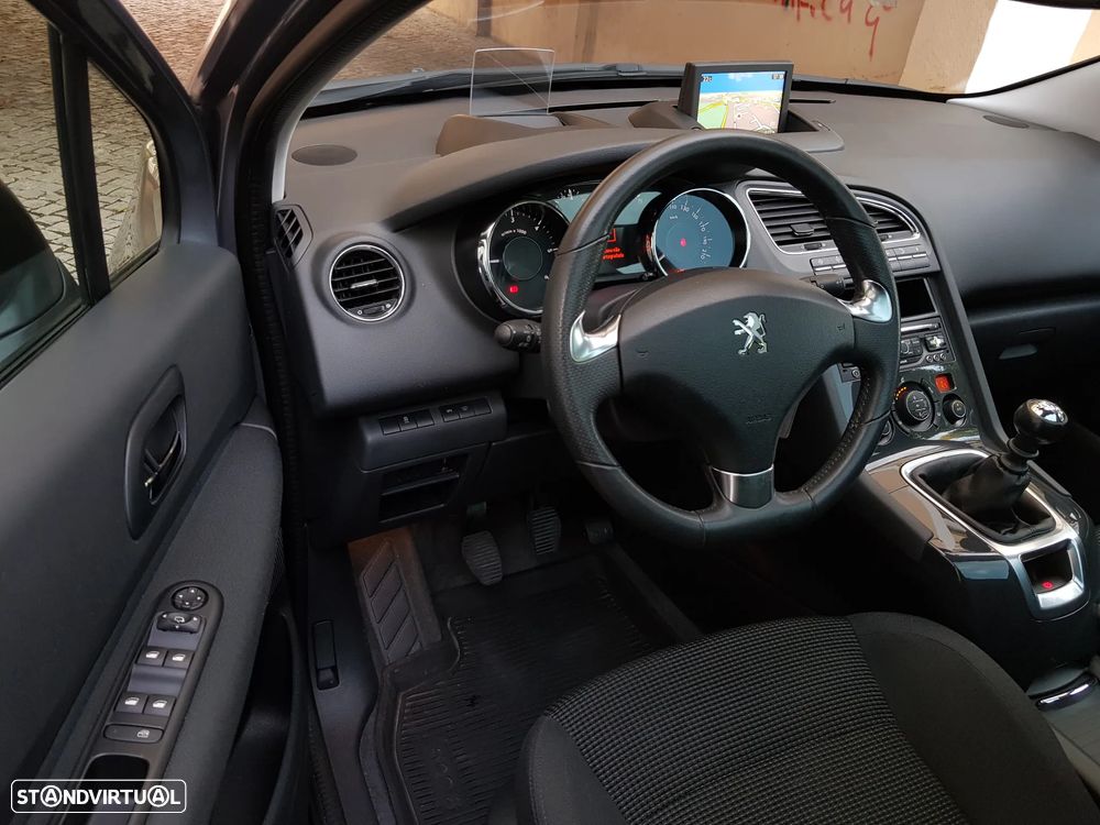 Peugeot 5008 1.6 BlueHDi Allure J17 - 45