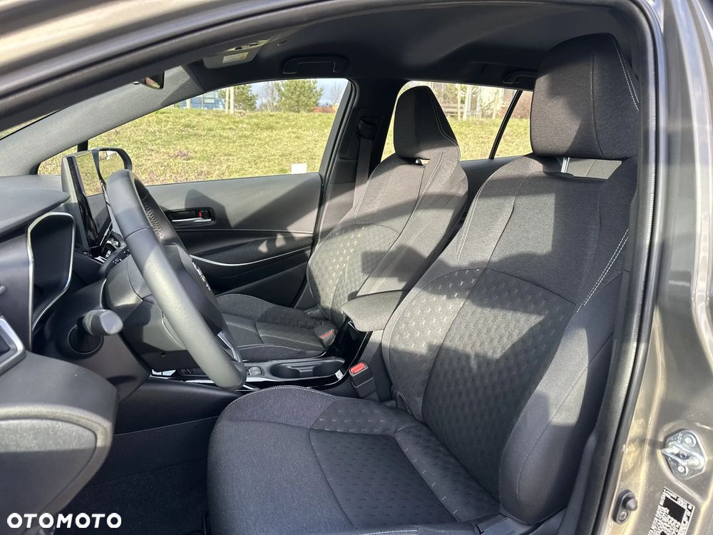 Toyota Corolla 1.8 Hybrid Comfort - 18