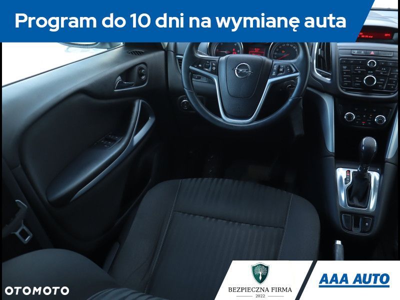 Opel Zafira - 9