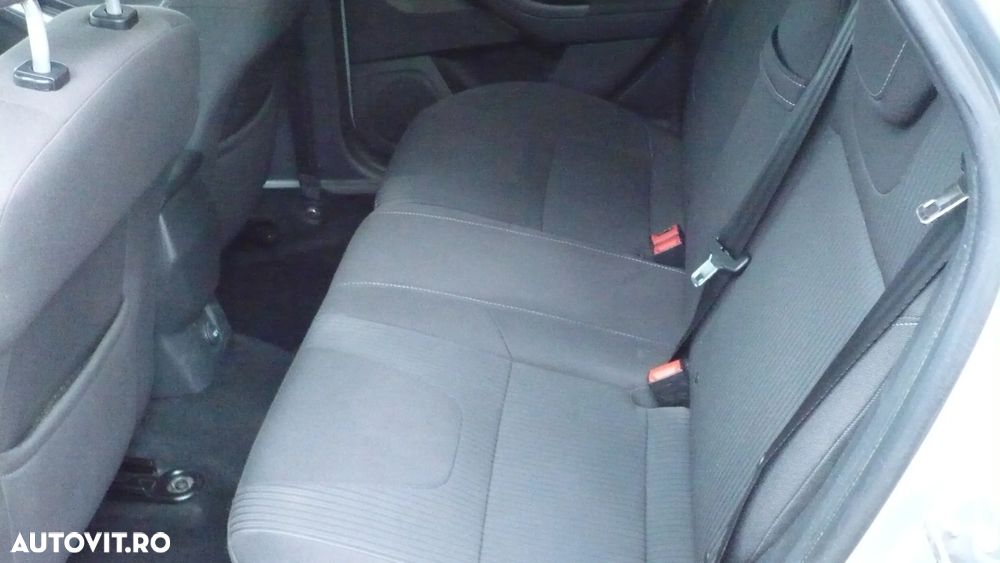 Ford Focus 1.6 TDCi ECOnetic 88g Start-Stopp-System Titanium - 5