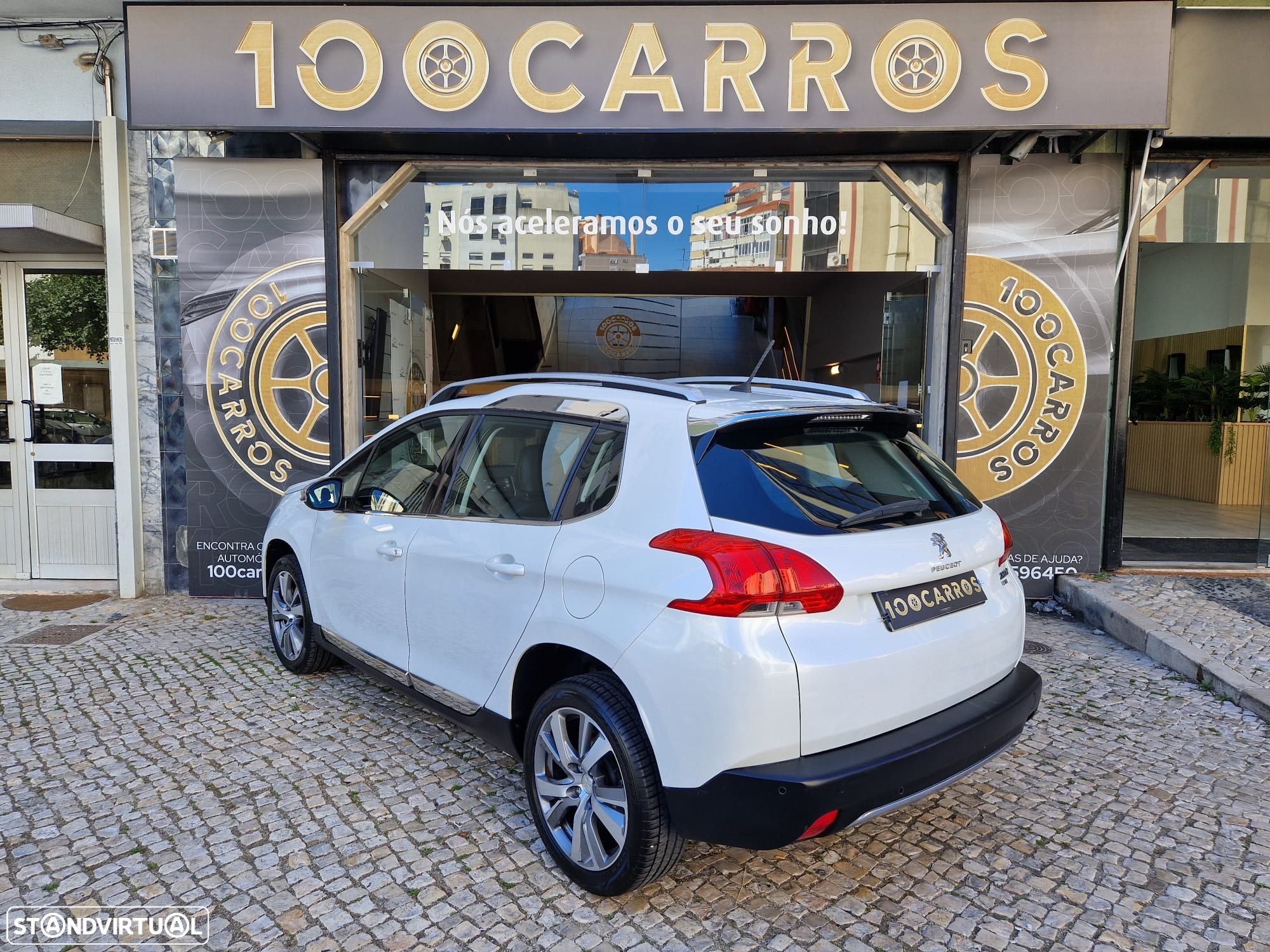 Peugeot 2008 1.2 PureTech Allure - 7